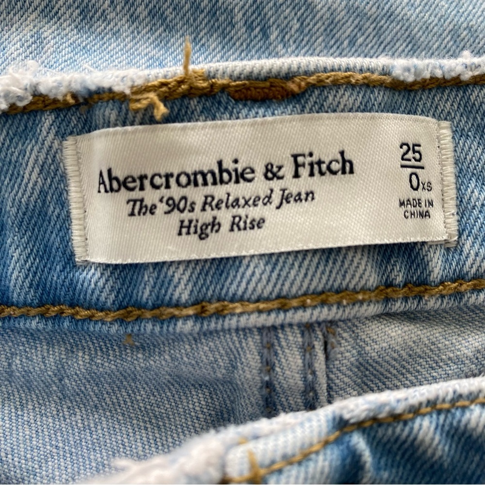 Abercrombie & Fitch The 90's Relaxed Jeans High Rise Women's Size 25 / 0 XS - Picture 7 of 8